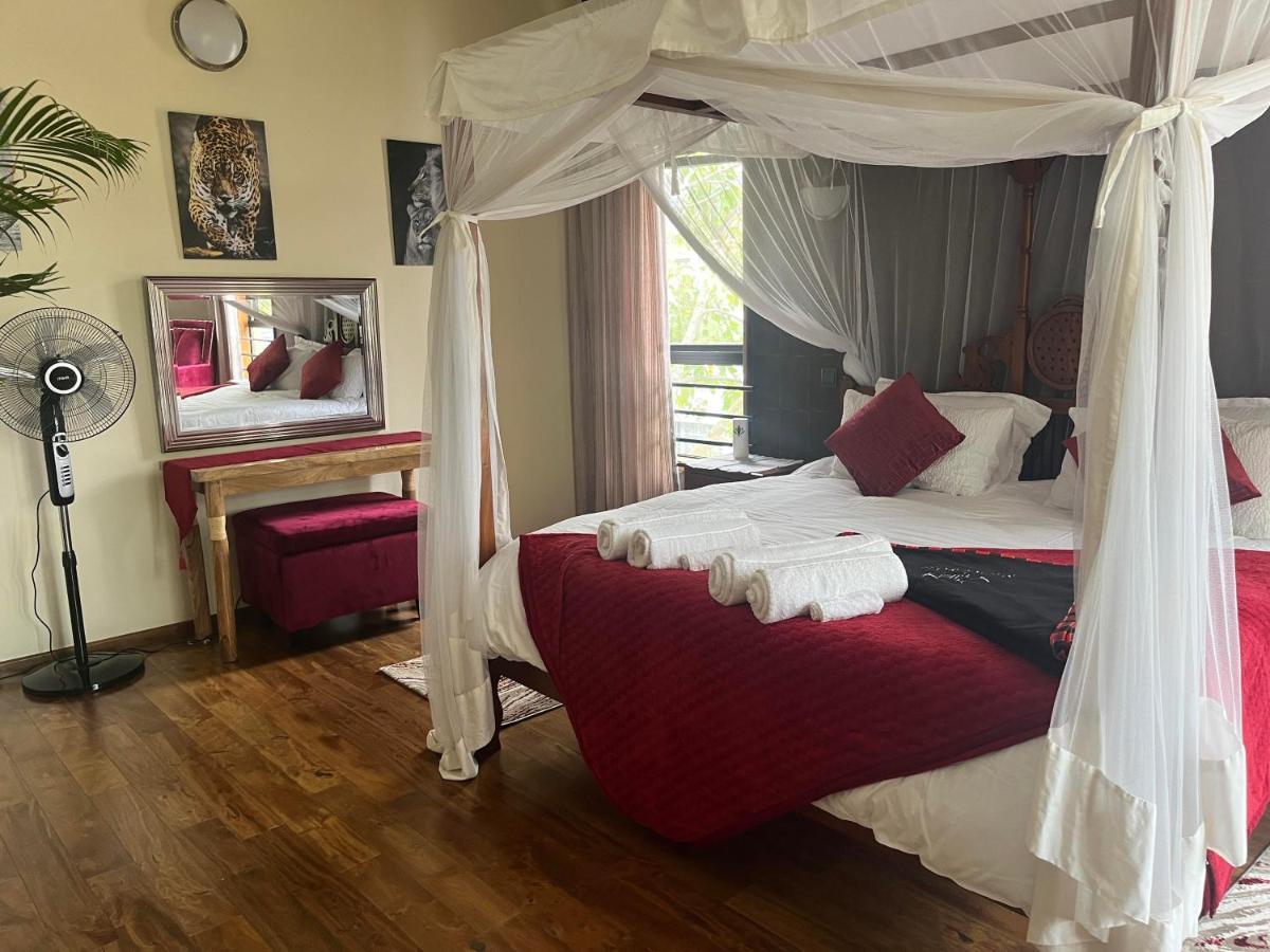 Florances Rest House Найроби Екстериор снимка